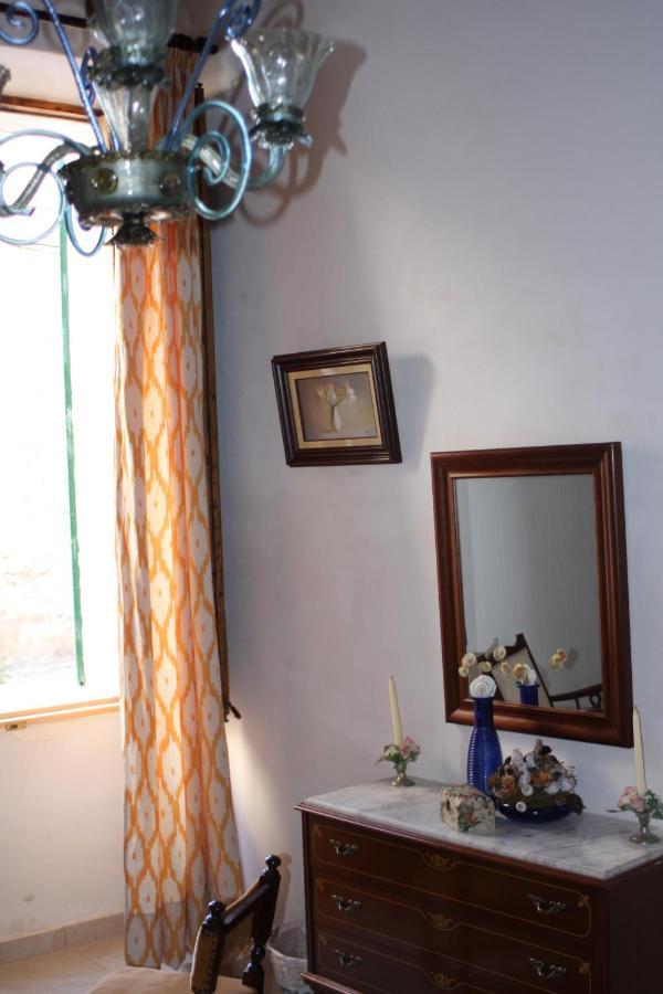 Sa Madona de sa Pleta Bed & Breakfast Muro Exterior foto